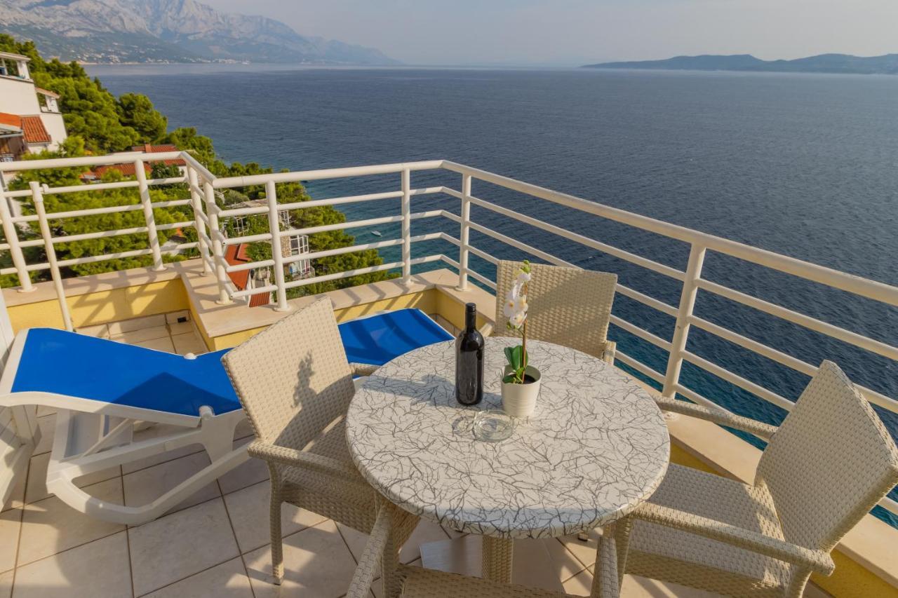 Luxury Apartments Villa Ruzmarina With New Heated Infinity Pool And Lounge Area Marusici  Εξωτερικό φωτογραφία