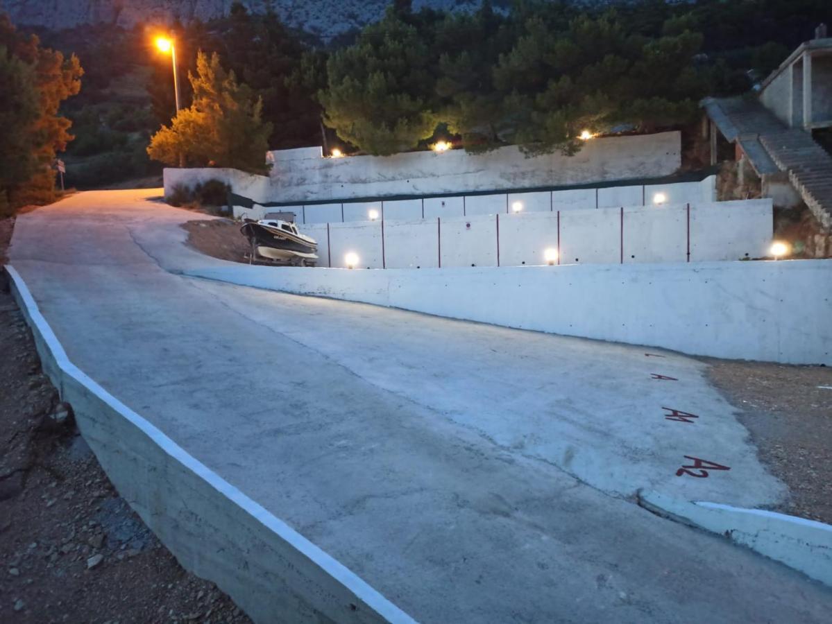 Luxury Apartments Villa Ruzmarina With New Heated Infinity Pool And Lounge Area Marusici  Εξωτερικό φωτογραφία